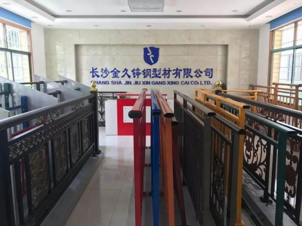 大型鋅鋼企業再引自動噴塑線無VOCs排放